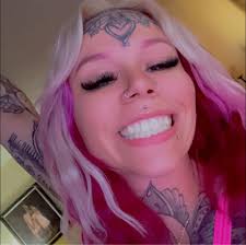 Hello! Going to be new to the area of Fishers and looking for a new  hairstylist/salon that specializes in corrective color n highlights and  vibrant colors! Any recommendations? Thanks!