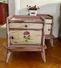 Pembe 2 Adet El Boyama 1970 Ler Retro Komodin Kullanilmis Komodin Satici Semra Dekopasaj Com Retro Mobilya Pembe