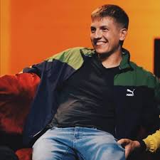 Алексей щербаков о волосах в салате за 1700 и старении жены.новый сезон #standup с 30 августа в 22:00 на #тнтпроизводство: Zhena Alekseya Sherbakova Iz Stendapa Elena Deti V Seme Komika Iz Stand Up I Lichnaya Zhizn V Seme