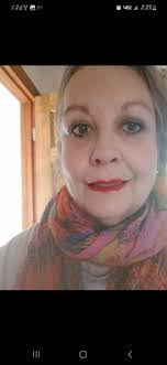 Emily Ely's Instagram, Twitter & Facebook