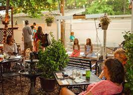 A Lowcountry Backyard Restaurant Hilton Head Lowcountry Cuisine Backyard Restaurant Low Country Hilton Head