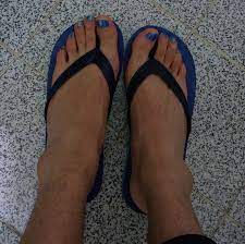 Tiene detalles de calidad como su nariz con moquitos y sus uñas tan reales. Unas De Pies Pintadas En Hombre Photos Facebook