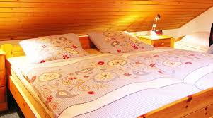Insgesamt hat das ferienhaus 12 schlafzimmer mit 30 betten. Traumhafte Lage 4 Schlafzimmer Kuche Bad Wohnzi Terrasse Wiese