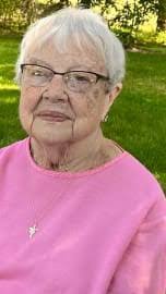 Marilyn Goff's Instagram, Twitter & Facebook