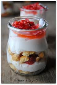 Verrines Fraises Mascarpone Et Galettes Bretonnes Recette Verrine Fraise Desserts Froids Mascarpone