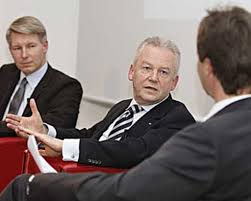 Konzernchef rüdiger grube setzt ein zeichen und beruft erstmals eine frau in eine führungsposition der deutschen bahn. Forum Stuttgart 21 Grube Es Gibt Nur Vorteile Stuttgart Stuttgarter Nachrichten