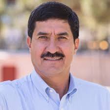 Lupita Gandara (@gdonagi)