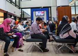 Permodalan nasional berhad (pnb) was established on 17 march 1978 as one of the instruments of the government's new economic policy (nep). Hundreds Line Up At Pnb Build
