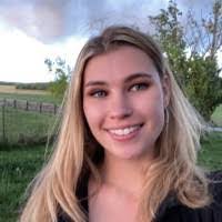 Rebecca Paulin's Instagram, Twitter & Facebook