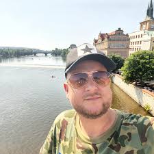 Pekný víkend všetkým. Okrem oddychu, intenzívne nech všetci mladí a ''  liberálni '' rodičia dostanú rozum do hláv. Stretávam sa s mnohými názormi  rodičov, že doslova sa tešia na možnosť očkovania svojích