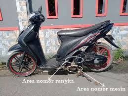 Jun 21, 2020 · sebetulnya letak dari nomor rangka dan nomor mesin vario 150 ini hampir sama dengan motor metik lain kebanyakan. Letak Nomor Rangka Dan Nomor Mesin Suzuki Spin Satupiston Com Blog Motor Indonesia