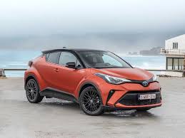 La conducción híbrida más potente. Prueba Toyota C Hr 2020 El Suv Hibrido Compacto Ahora Con 184 Cv