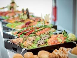 Se ti piacciono le mie ricette seguimi anche su. Come Deve Essere Un Bel Buffet Per Il Ricevimento Di Nozze Colorato E Con Tanti Amici Guidasposi It