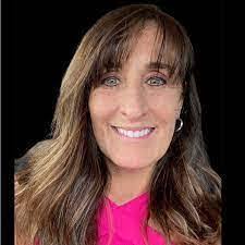 Jennifer Krichbaum's Instagram, Twitter & Facebook