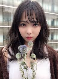 イマドキ女子の前髪ブームって 真似したいトレンドバングはコレ hair 夏のヘアスタイル シースルーバング ウェディング ヘアスタイル