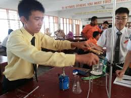 Soalan peperiksaan pertengahan tahun kimia tingkatan 4 + jawapan. Eksperimen Kimia Tingkatan 4 Aktiviti Dunia Sains Saya ÙÙŠØ³Ø¨ÙˆÙƒ