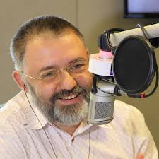 Ce sa inteleaga cetateanul obisnuit? Alina Dumitriu Fata Cu Tricoul Ma PiÈ Pe El De Vot Striblea Ro