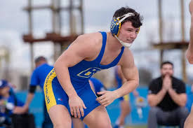 `Runners Tame Mustangs in Road Match