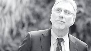 Frente al poder', de Martin Baron: guía de resistencia periodística