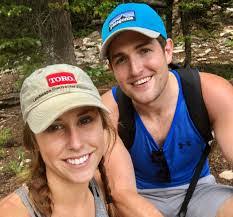 Leah Yates's Instagram, Twitter & Facebook