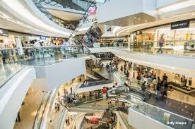 Noul mall găzduiește peste 150 de magazine și spații comerciale, ce acoperă toate categoriile de produse și servicii, cel mai nou. Programul Magazinelor De Sarbatori Ce Mall Uri Si Supermarket Uri Vor Fi Deschise De Craciun Si Revelion Stirileprotv Ro