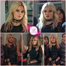 3x25 Disney Soyluna Souluna Temporada3 Ambarsmith Love Beauty Instabeauty Queen Style Black Dark Choke Moda Kiyafetler Stil Unluler