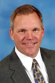 McCallie hires David Conrady as varsity basketball coach, Middle School  chaplain