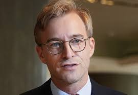 Robin Klink's Instagram, Twitter & Facebook