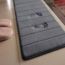 I nostri tappetini da bagno saranno i primi ad accoglierti dopo la doccia. Tappeti Bagno Eleganti E Di Tendenza