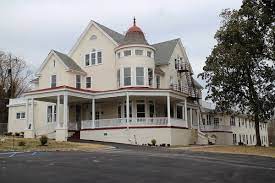 Rehabbed Barton Mansion Re Emerges As Apartments Richmond Bizsense As for barton mansion, just as the house led the way for the development of barton heights, glavé said the property's turnaround has had a noticeable i took the before tour with historic richmond.