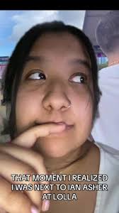 Ian if you watch this, I’m sorry.. I was too nervous to ask you for a  picture so my mom took one for the team HAHAA 😎🫣‼️ #greenscreen #ianasher  #lollapalooza #summer2023 #chicago #celebrity #fyp