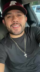 ¿Ojos Negros: Mitos y Verdades de Tony Robles