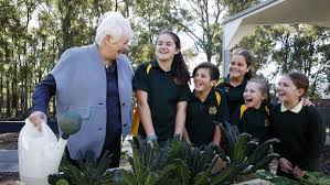 Celebrity chef Stephanie Alexander visits St Clair Public School