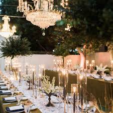 Although we'll never say no to fresh blooms, unique signage, balloons, and garlands. 15 Bridal Shower Theme Ideas To Get You Inspired