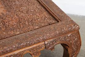 A very impressive and large anglo indian solid indian rosewood centre or dining table. Anglo Indian Hand Carved Coffee Table E Mosaik