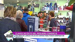 Selección de casas a comprar en el gran bilbao. Video La Casa Del Electricista En Barakaldo Pequeno Comercio Con Largas Colas Television Eitb