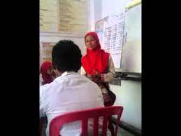 Salut banget sama yakult lady yang lewat depan rumah kalo sore.tenaga baja euy. Sales Talk Yakult Lady Youtube