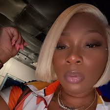 Kwanda Smith's Instagram, Twitter & Facebook