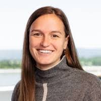 Sarah Eperjesi's Instagram, Twitter & Facebook