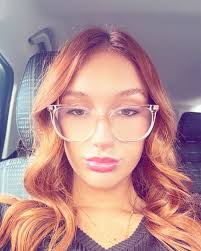 ava🪽 (@ava.cates) • Fotos y videos de Instagram