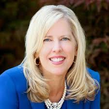 Lenora Harrison's Instagram, Twitter & Facebook