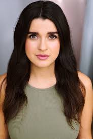 Savannah Mills's Instagram, Twitter & Facebook