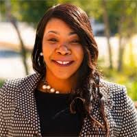 700+ profilů „Leslyn“