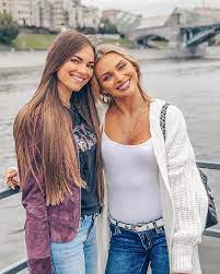 Baeva realizó sus estudios primarios y secundarios en moscú, rusia. Irina Baeva Is Her Sisters Telenovelas Daily Updates Facebook