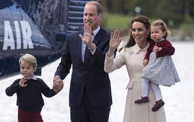 Také monarchové si ale občas dokážou sami ze sebe udělat legraci či je fotografové zastihnou v nepříliš panovnické. 9 Pravidel Ktera Musi Clenove Britske Kralovske Rodiny Dodrzovat Ahaonline Cz