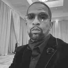 Turki Alalshikh says it's "more realistic" to make Benavidez vs.  Beterbiev-Bivol winner than work with Canelo. #boxing