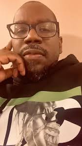 MarQues Hunt (@meye_level_art) • Instagram photos and videos