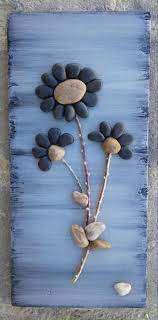 What A Romantic And Fantastic Flowery Image Made Of Pebbles Perfect Thing For Your Bedroom To Enhance The Essence Pebble Art Pebble Art Flowers Diy Pebble Art
