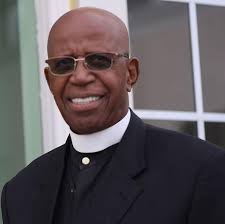 Escaping the Dogs of Mississippi: A Journey from the Deep South to the  Heights in Christ: Brown, DeWitt: 9781662841002: Amazon.com: Books