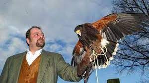 On peut être contre l'interdiction d'une certaine chasse et défenseur du climat et de la nature, comme je. Eric Dupond Moretti Tout Est Parti De Cousolre La Voix Du Nord